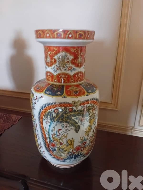 decorative vase 1