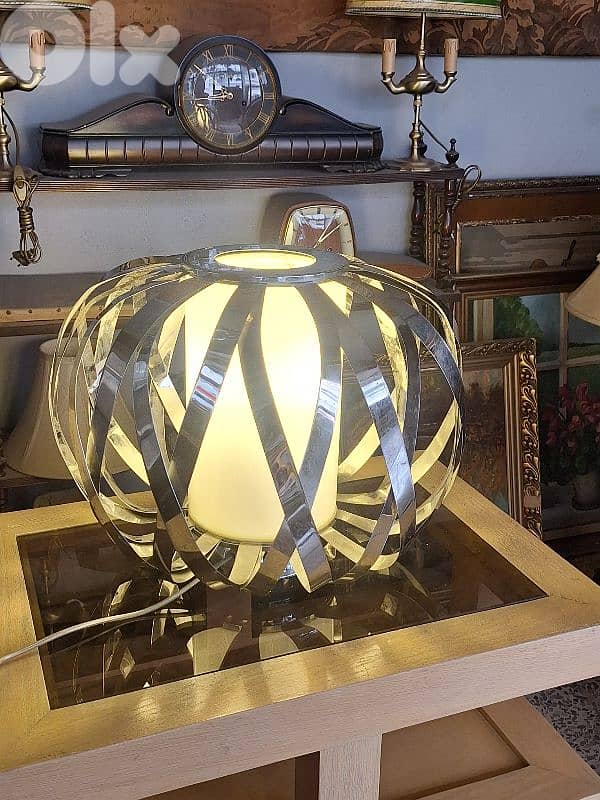 Mid-century vintage chrome and opaline lamp 1
