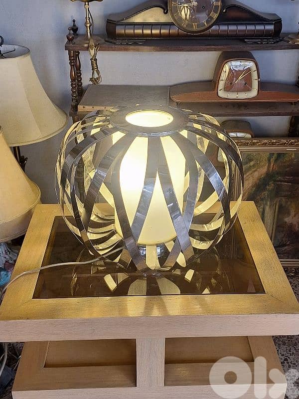 Mid-century vintage chrome and opaline lamp 2