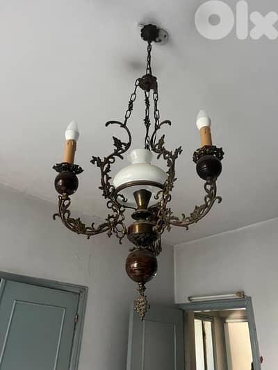 Frensh lustre globe opaline ثرية غلوب اوبلين فرنسية مع برونز ناعم روعة