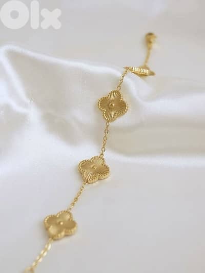 Van Cleef flower Bracelet 18K Gold Plated