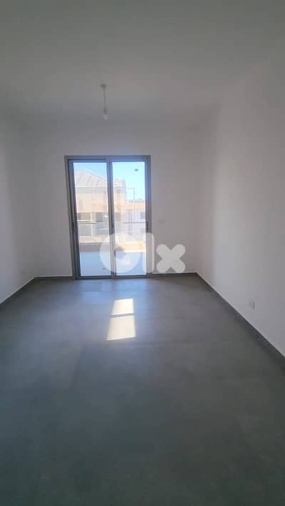 GMC242AJ Apartment for sale in Daychounieh - شقة للبيع في ديشونية