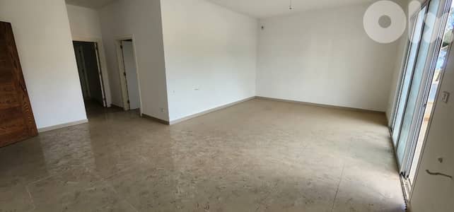 GMC243AJ Apartment for sale in Aylout - شقة للبيع في عيلوت