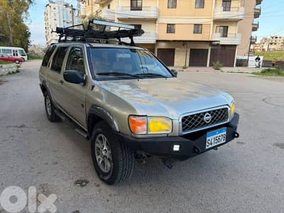 Nissan Pathfinder 1999