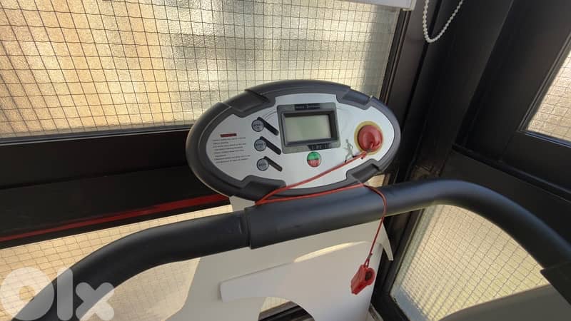 Jada Fitness Treadmill 2