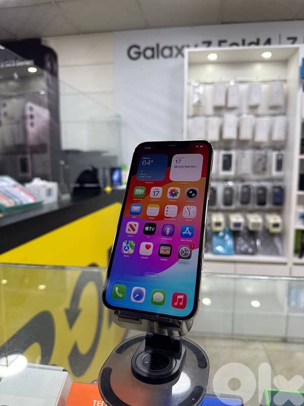 iPhone 12 pro max 256Gb 3