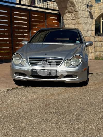 Mercedes-Benz C-230 2002