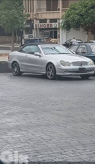 Mercedes-Benz CLK-Class 2004