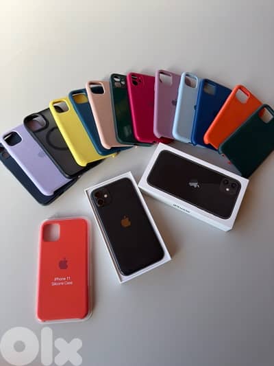 iPhone 11 USED LIKE NEW + more than 10 cover cases