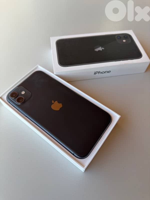 iPhone 11 USED LIKE NEW + more than 10 cover cases 4