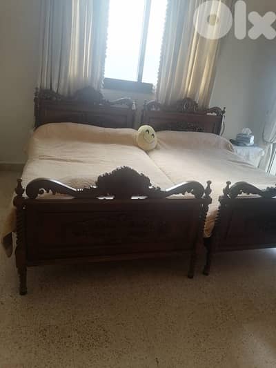 غرفة نوم خشب  مزخرف