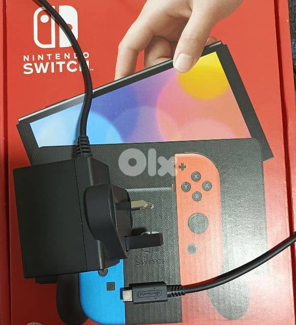 NINTENDO SWITCH NEW OLED 4
