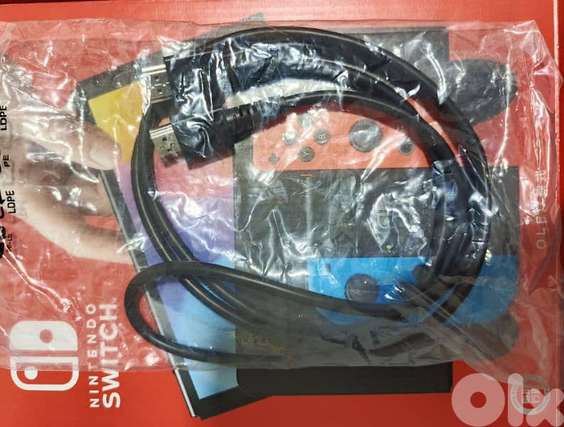 NINTENDO SWITCH NEW OLED 8