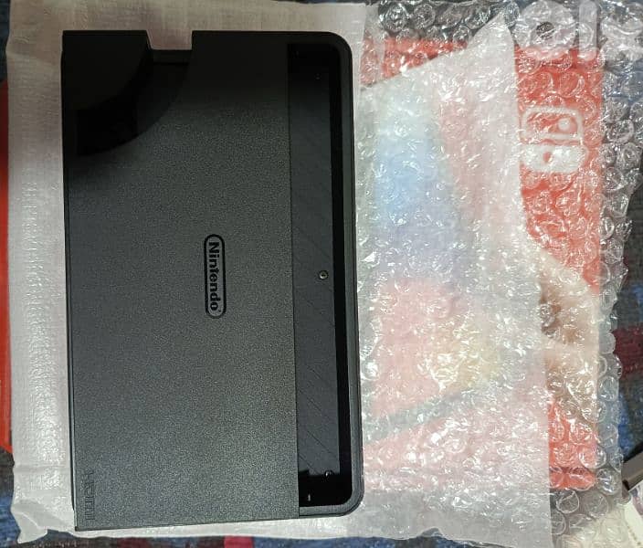 NINTENDO SWITCH NEW OLED 13