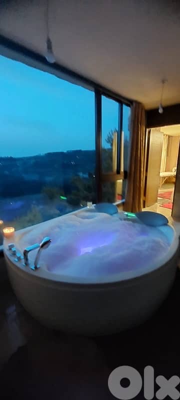 فيلا عائلية فاخرة للإيجار – مسبح خاص ومرافق مميزة