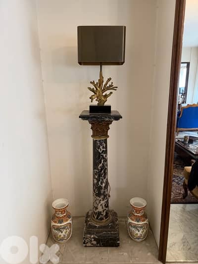 Luxury Marble Pedestal Column with Bronze Lamp