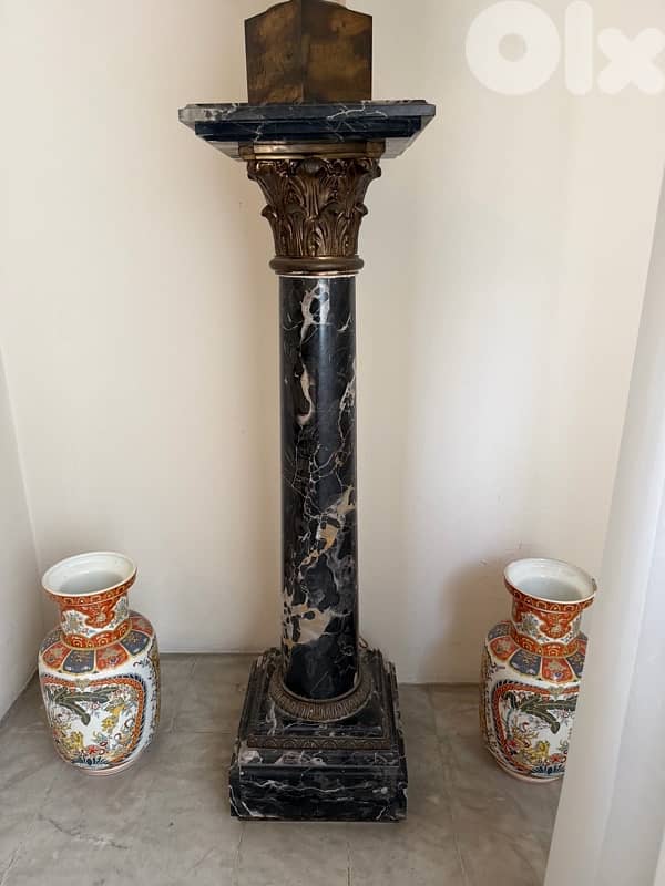 Luxury Marble Pedestal Column with Bronze Lamp 4