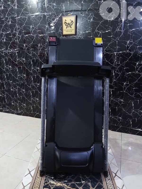 2.0HP, Treadmill machine, Model Sport master , max users weight 120. KG 3