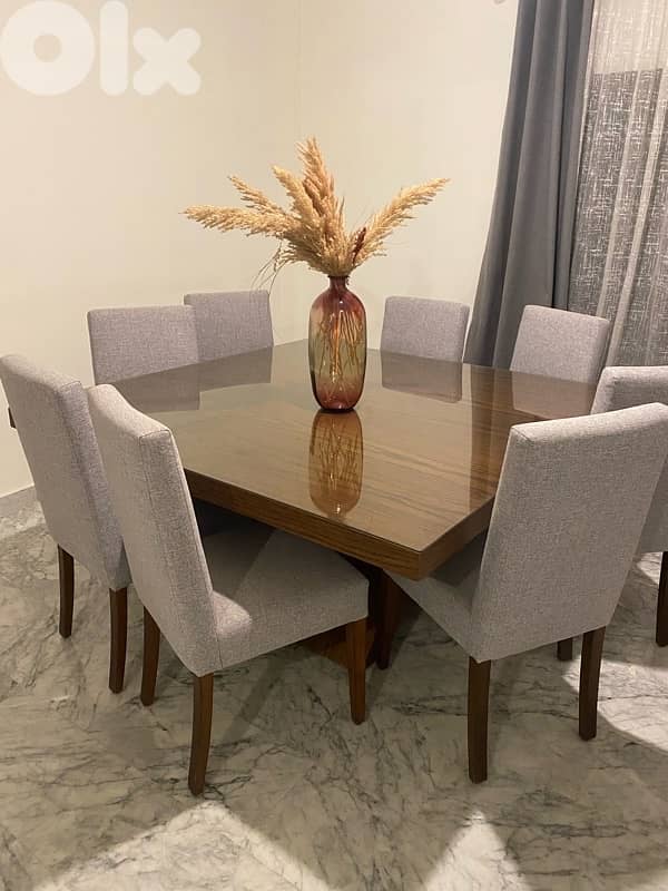 Dining room (table + chairs) 1