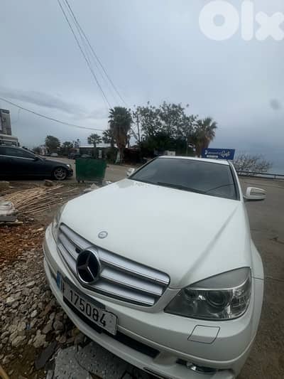 Mercedes-Benz C-Class 2009