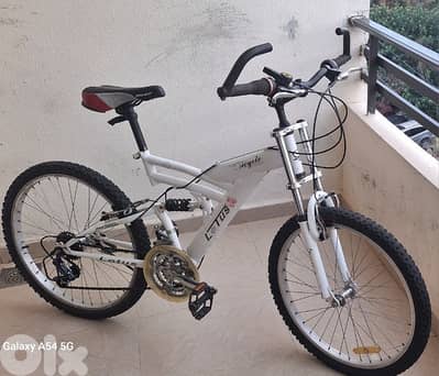 بسكليت اوروبية Lottus جدبدة ب 70 $