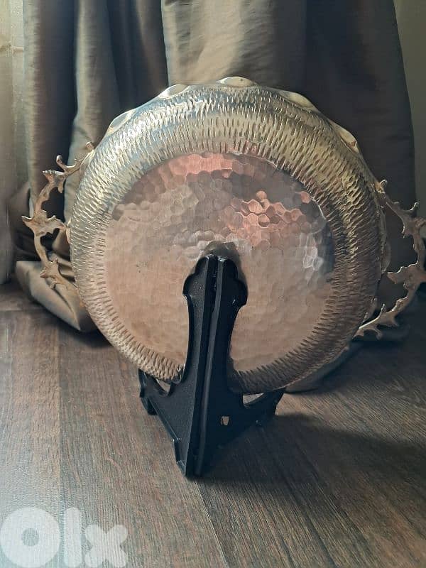Plateau Vintage Chic Silver Plated Martelé – Élégance Intemporelle 4