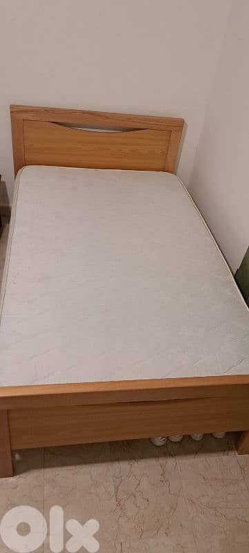 2 beds (مفرد و نص تختين ) +  mattresses فرش
