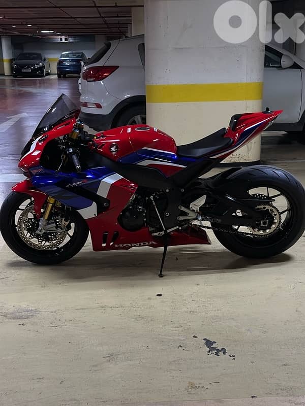 CBR 1000 RR-R SP 5