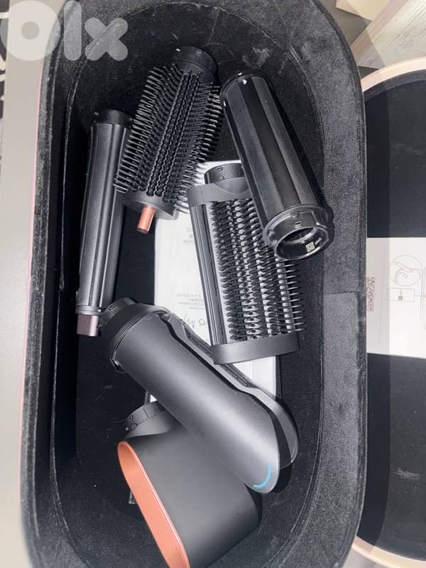 dyson Hs09 Coanda 2x 3