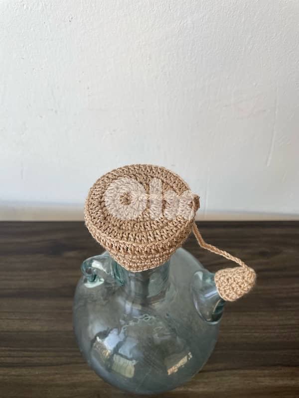 Decorative crochet bottle cover 2