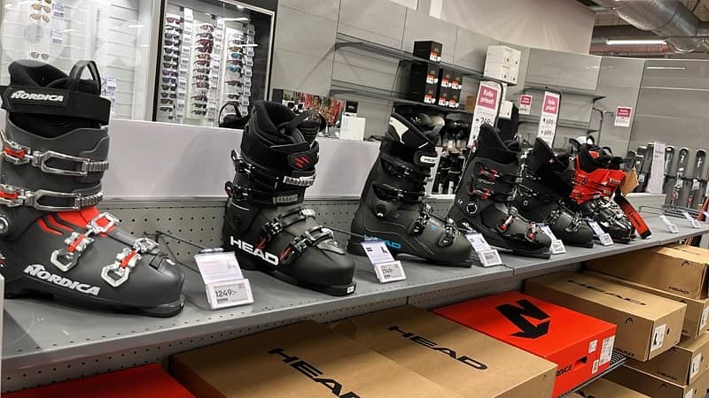 ski boots 1