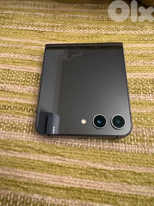 samsung z flip 5 super clean 1