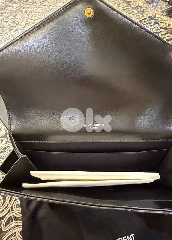 Authentic YSL clutch 4