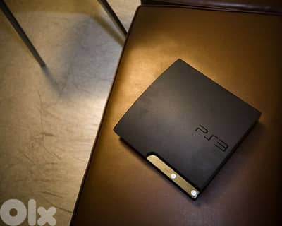 موجود ps3 معدلة عليها فوق ال100 لعبة  ssd 500 gb