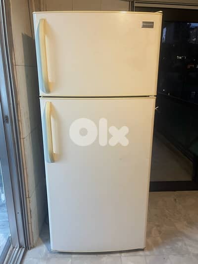 FRIGIDAIRE refrigerator in excellent conditions
