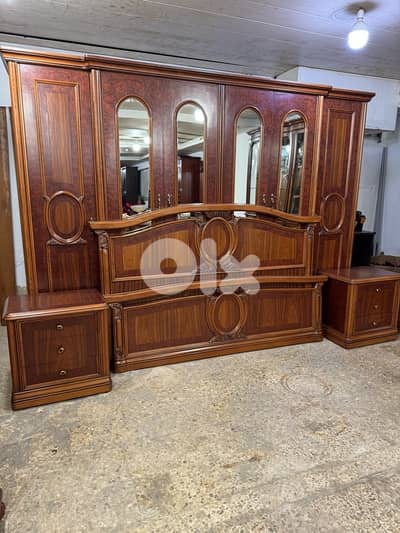 العنوان بيروت التواصل على رقم 76066191