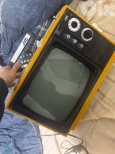 Vintage 1970 JVC Portable CRT TV 3440 CQUHF - All Working!