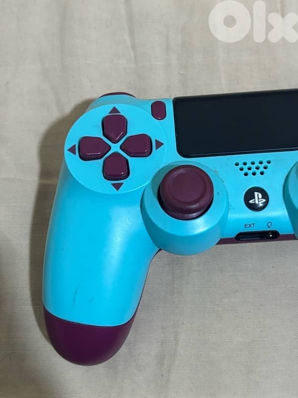 Sony PS4 DualShock 4 Controller - Berry Blue Special Edition -Working! 2