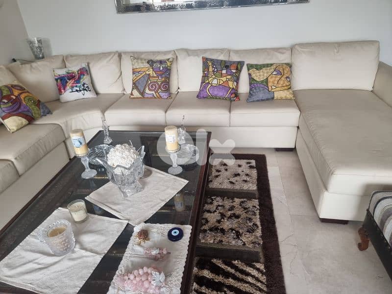 saloon living room 3