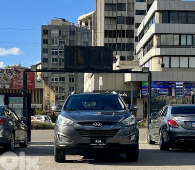 Hyundai Tucson 2.4L Limited 4WD 1 owner!!