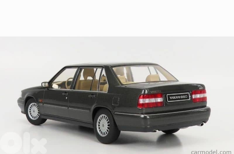 Volvo 960 (1996) diecast car model 1;18 2