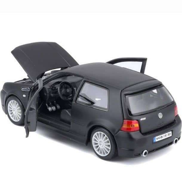 Golf IV R32 diecast car model 1;24. 2