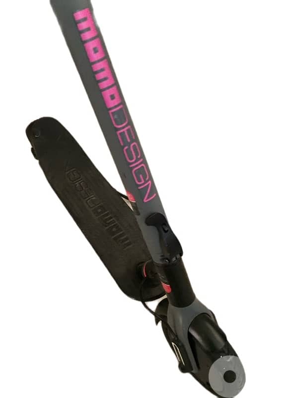 MOMODESIGN E-Scooter 1