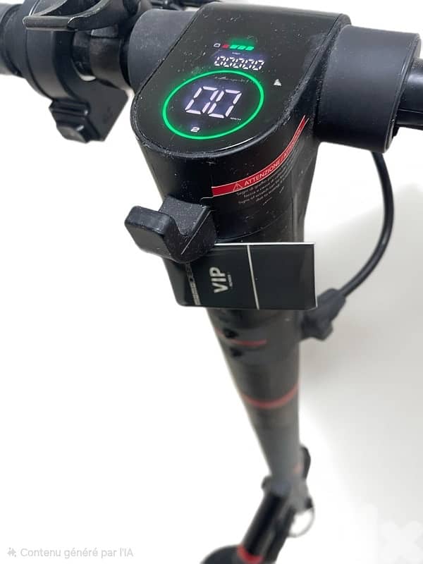 MOMODESIGN E-Scooter 4