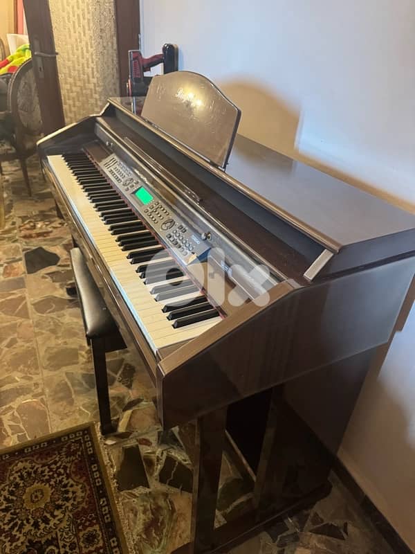 Ringway TG8834U Digital Piano – 88 Keys, Wooden Cabinet, 3 Pedals 2