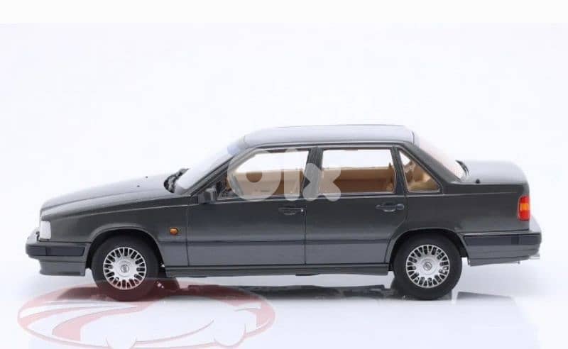 Volvo 850 (1993) diecast car model 1;18 2
