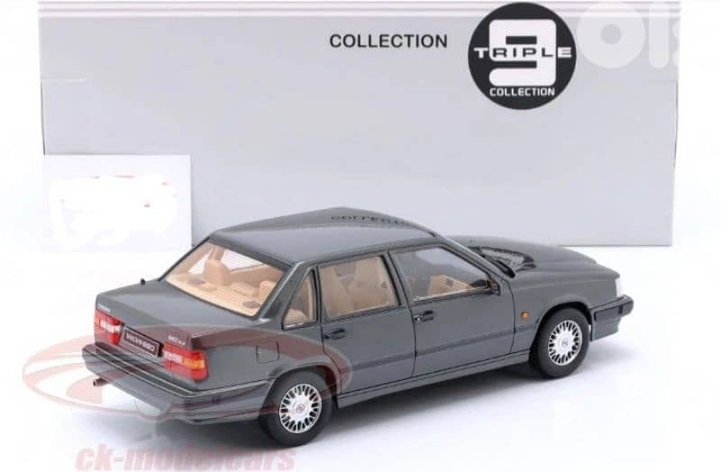 Volvo 850 (1993) diecast car model 1;18 4