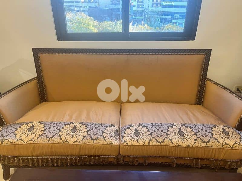 salon 2 seats sofa + 2 chairs (no tables) 2