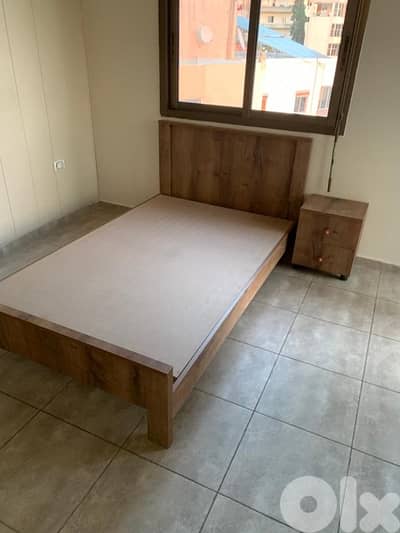 تخت مفرد ونص جديدة من المعمل بافضل الاسعار