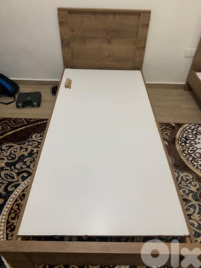 تخت مفرد جديدة من المعمل بافضل الاسعار